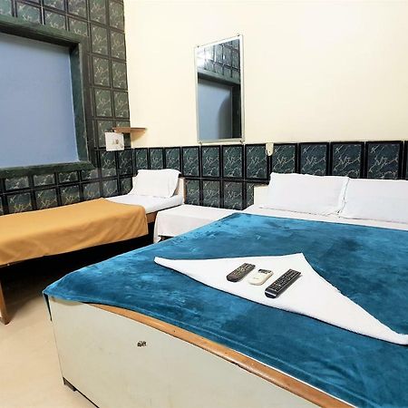 Hexa Metro Plaza Hotel Mumbai Ngoại thất bức ảnh