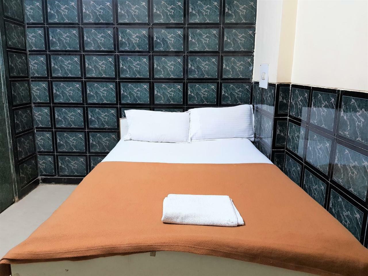 Hexa Metro Plaza Hotel Mumbai Ngoại thất bức ảnh