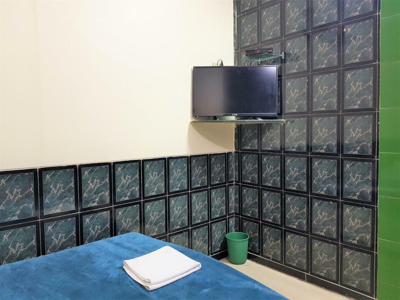 Hexa Metro Plaza Hotel Mumbai Ngoại thất bức ảnh