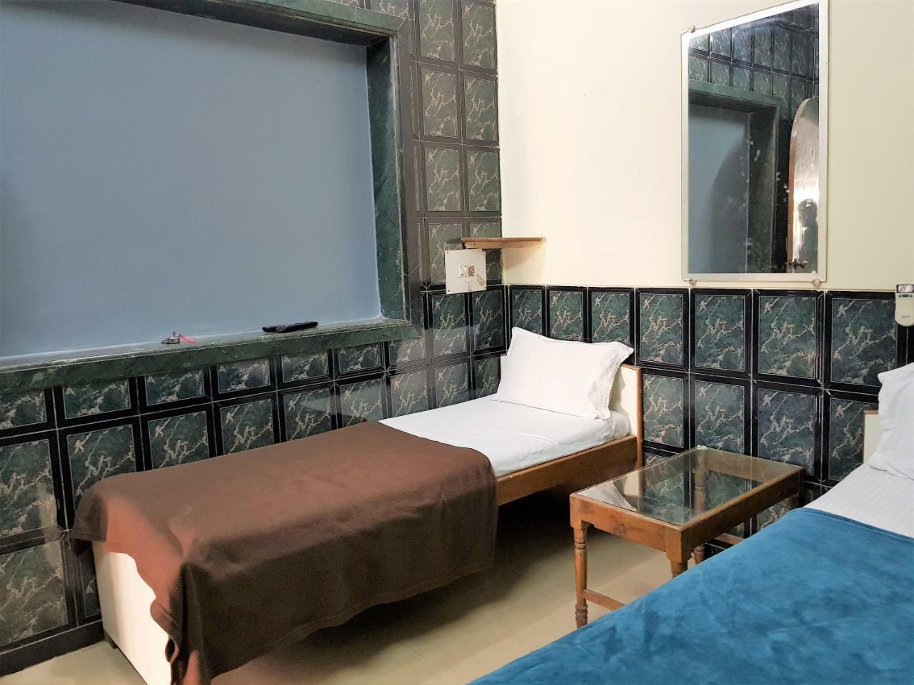 Hexa Metro Plaza Hotel Mumbai Ngoại thất bức ảnh