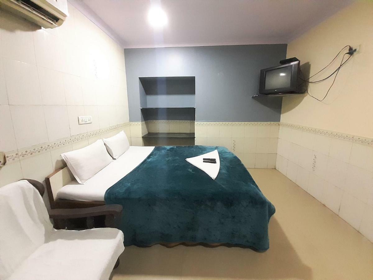 Hexa Metro Plaza Hotel Mumbai Ngoại thất bức ảnh