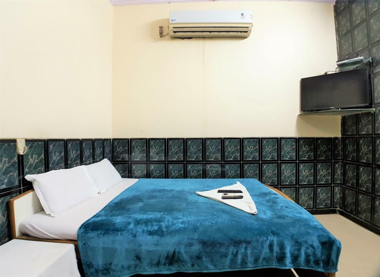 Hexa Metro Plaza Hotel Mumbai Ngoại thất bức ảnh